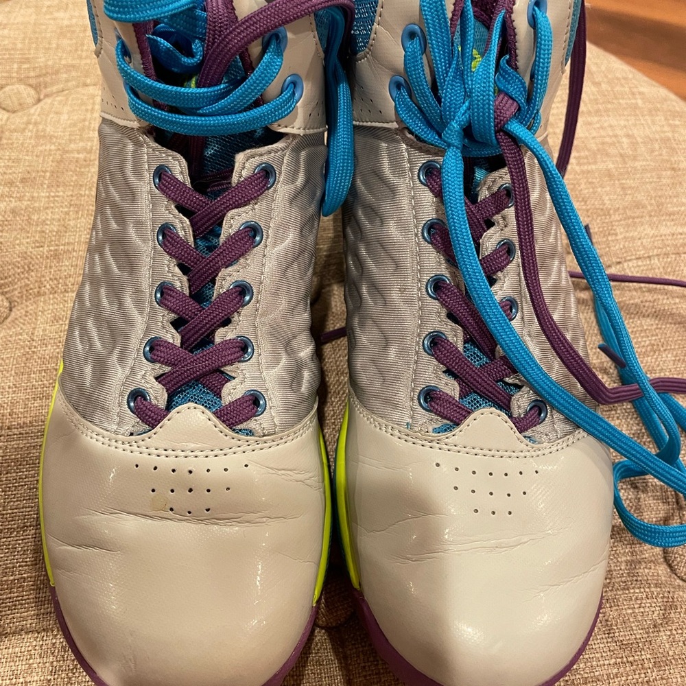 Zumba hi top shoes light gray, purple and aqua blue 7.5